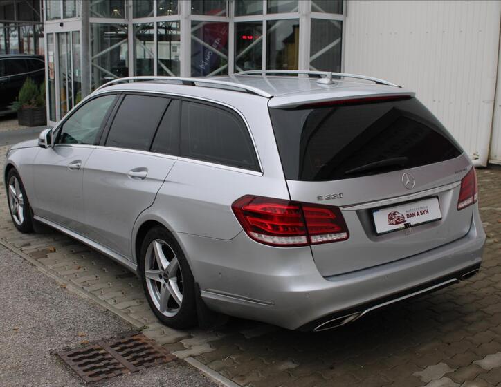 Mercedes-Benz Třídy E 4
