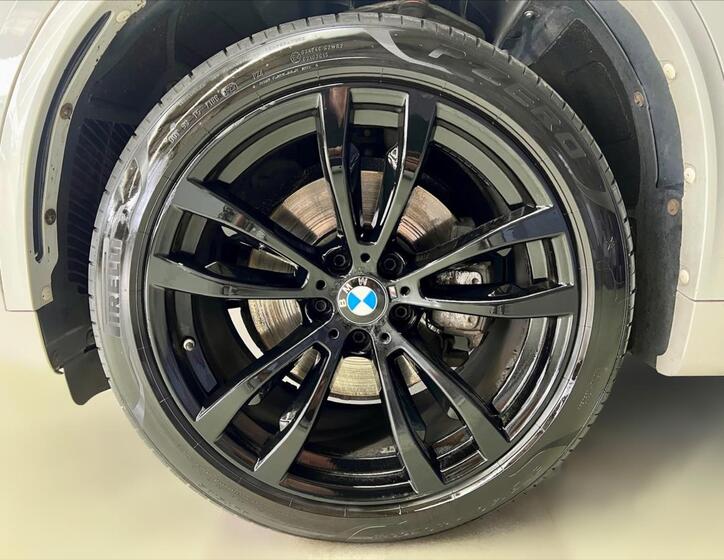 BMW X5 9