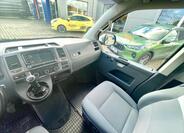 Volkswagen Multivan 13