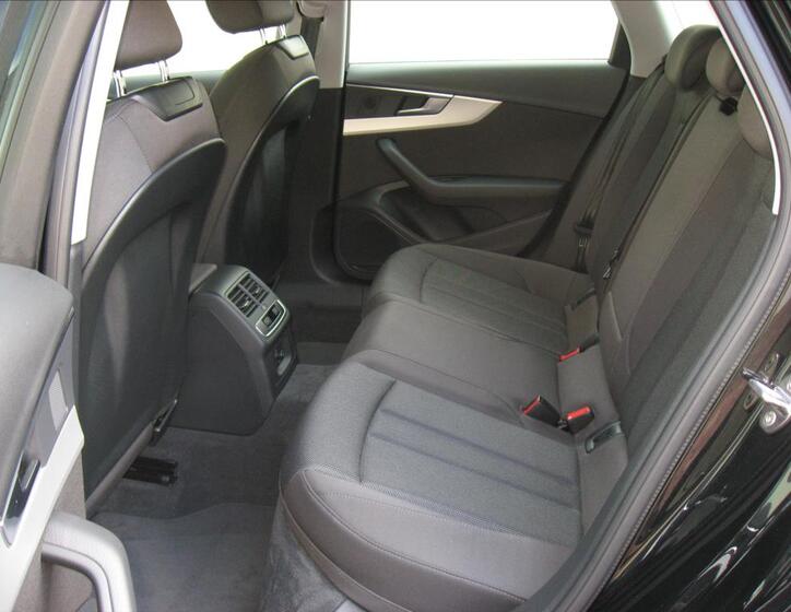 Audi A4 14