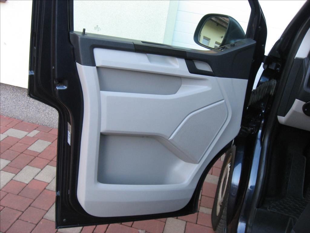 Volkswagen Transporter 13