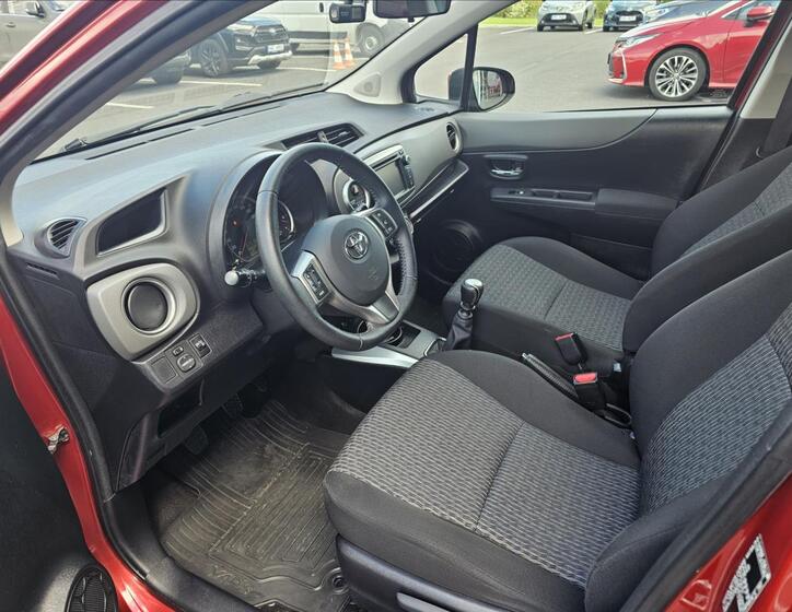 Toyota Yaris 7
