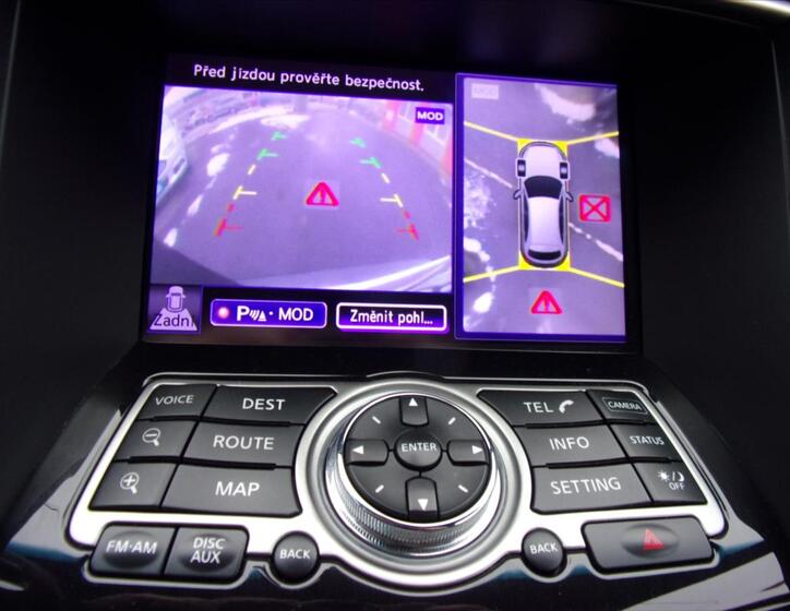 Infiniti FX30 19