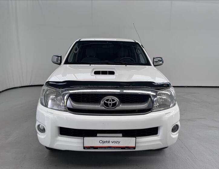 Toyota Hilux 4