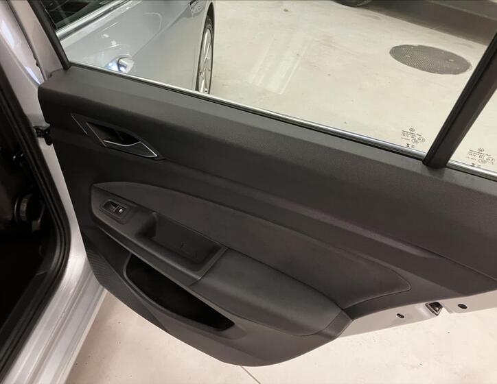 Volkswagen Golf 20