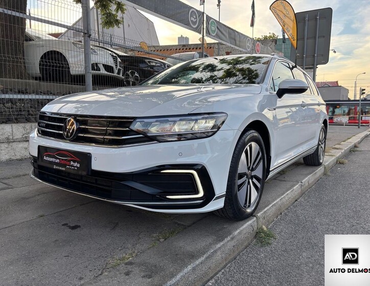 Volkswagen Passat 1