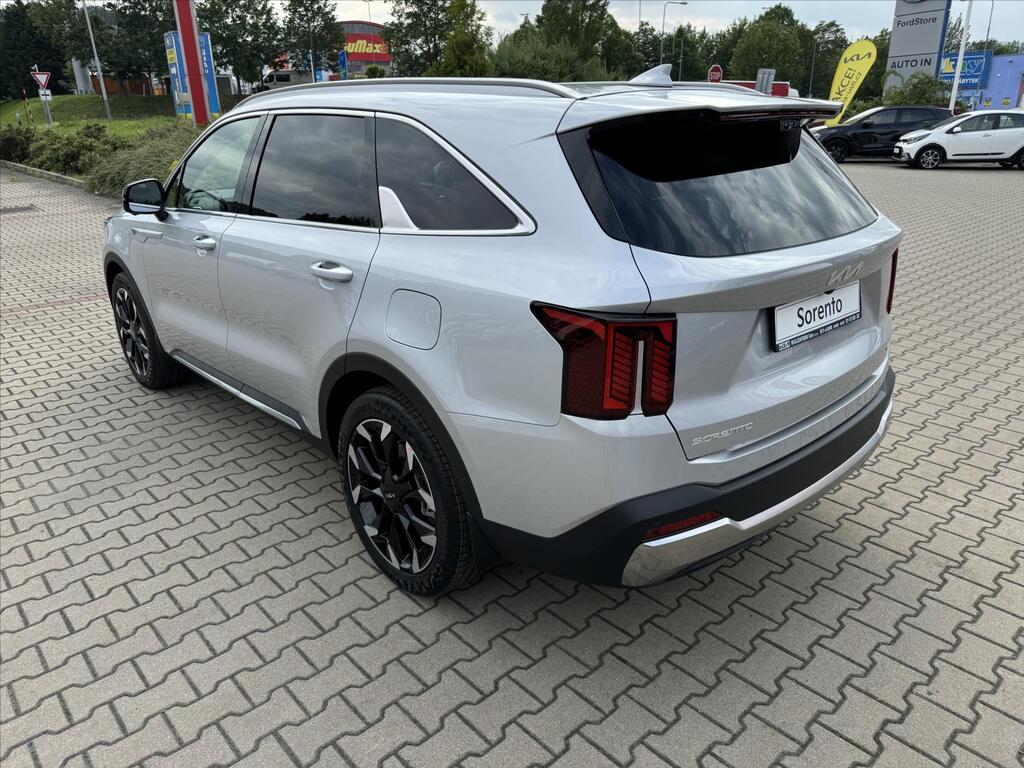 KIA Sorento 5