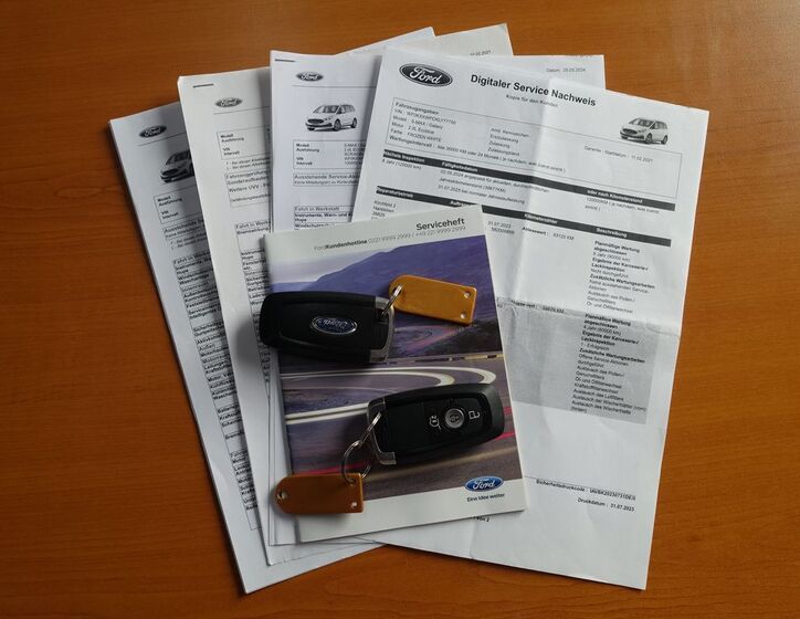 Ford Galaxy 37