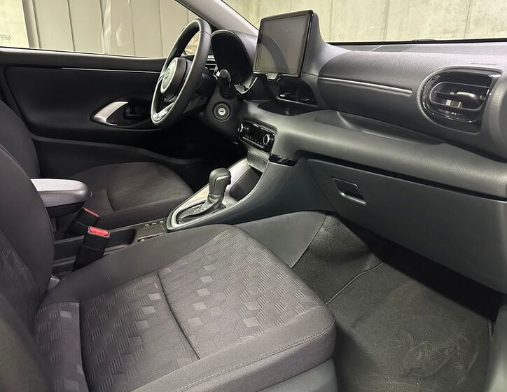 Toyota Yaris 13