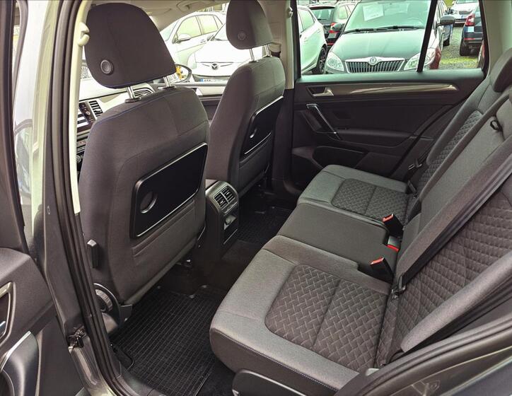 Volkswagen Golf Sportsvan 26