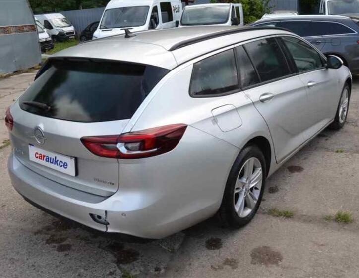 Opel Insignia 4