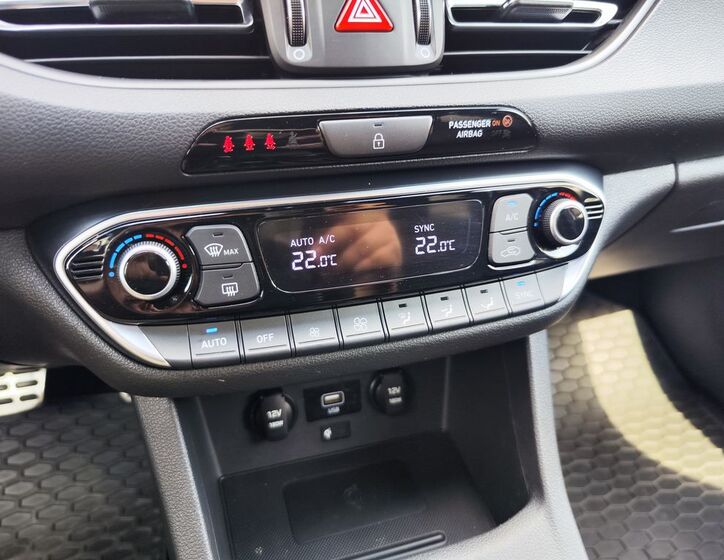 Hyundai i30 21
