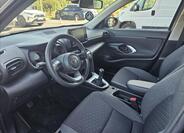 Toyota Yaris Cross 8