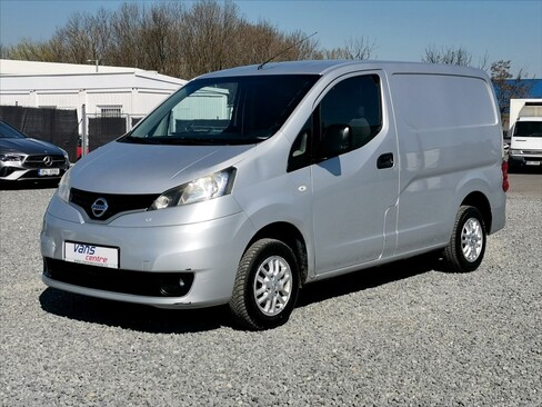 Nissan NV200