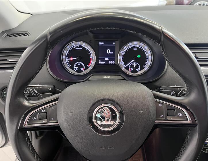 Škoda Octavia 12