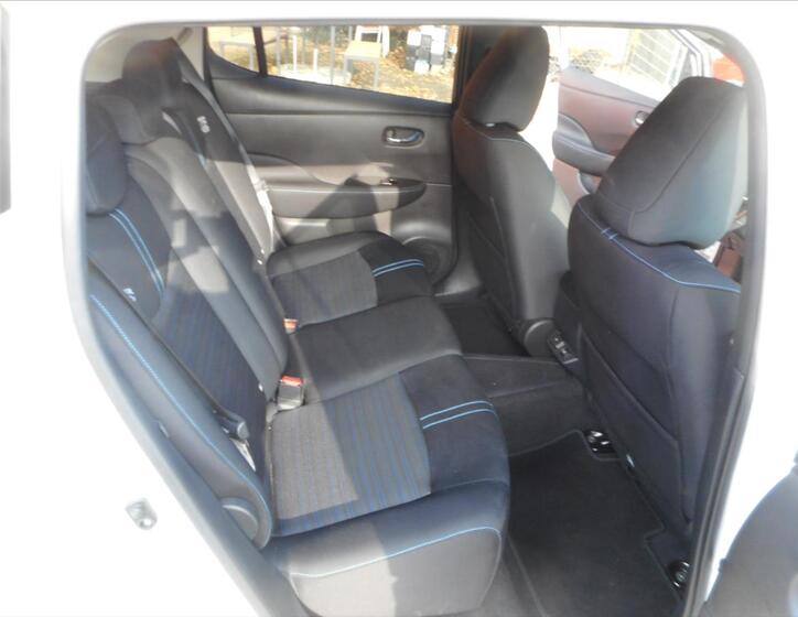 Nissan Leaf 22