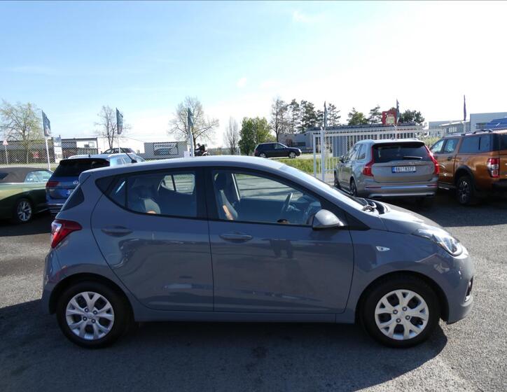 Hyundai i10 10