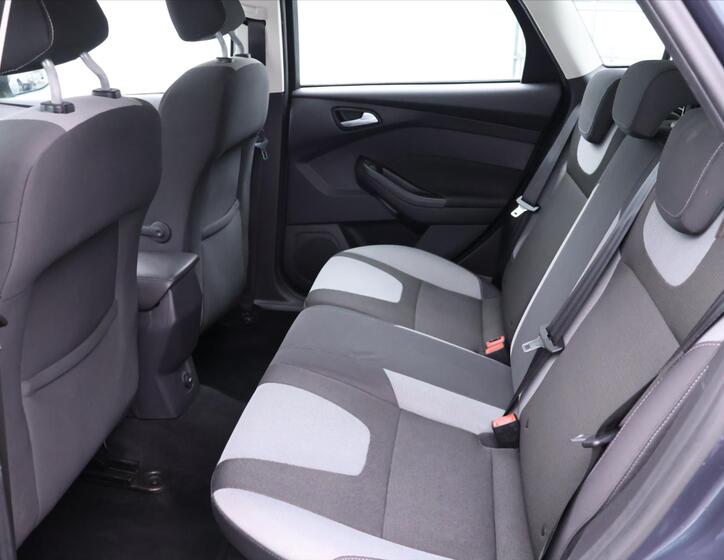Ford Focus 16