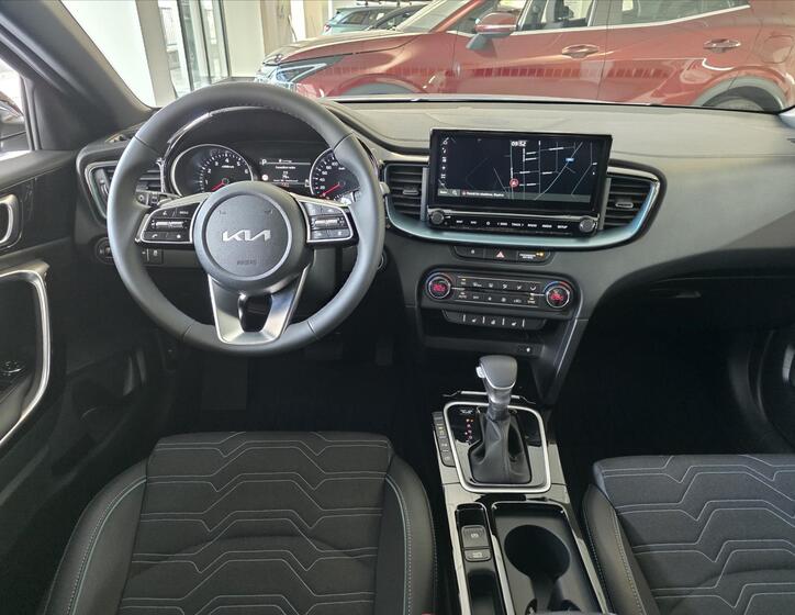 KIA XCeed 6