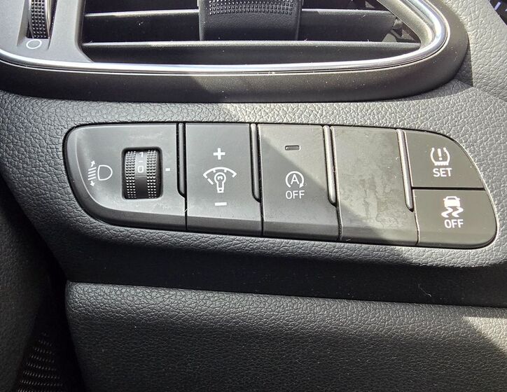 Hyundai i30 14