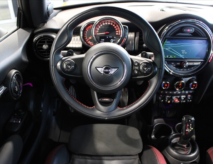 Mini Cooper 17