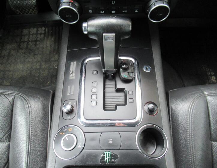 Volkswagen Touareg 10
