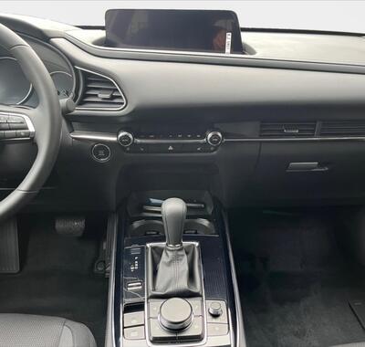 Mazda CX-30 11