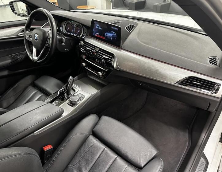BMW Řada 5 8