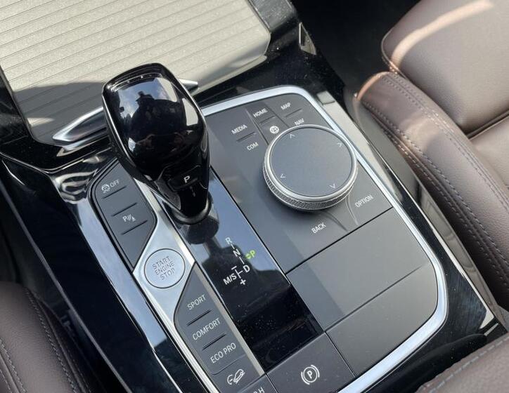 BMW X3 8