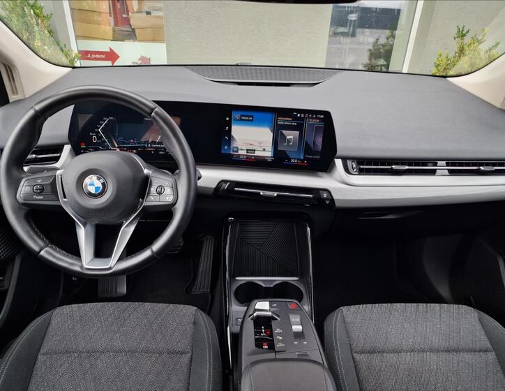 BMW Řada 2 24