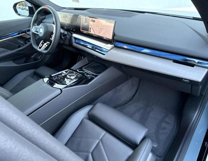 BMW i5 9