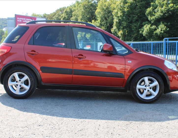 Suzuki SX4 4