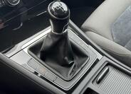 Volkswagen Golf 32