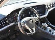 Volkswagen Touareg 11