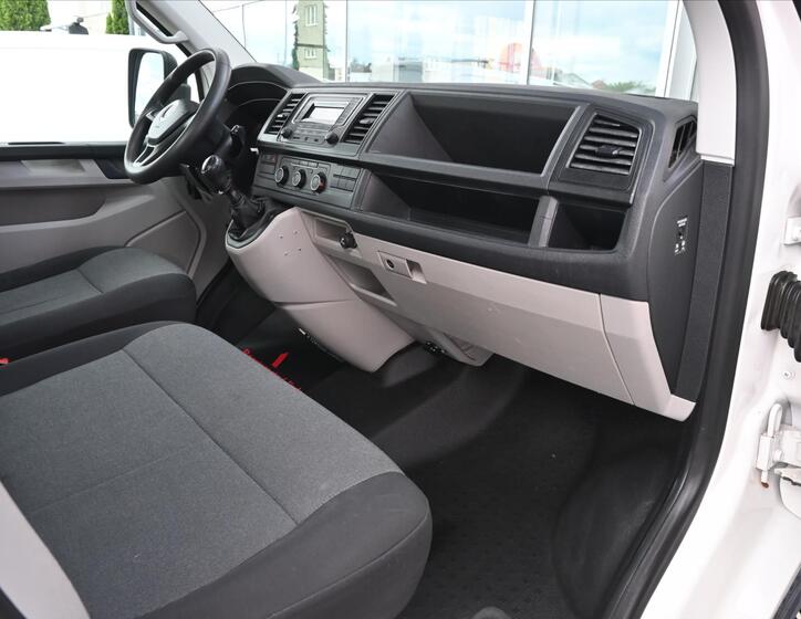Volkswagen Transporter 11