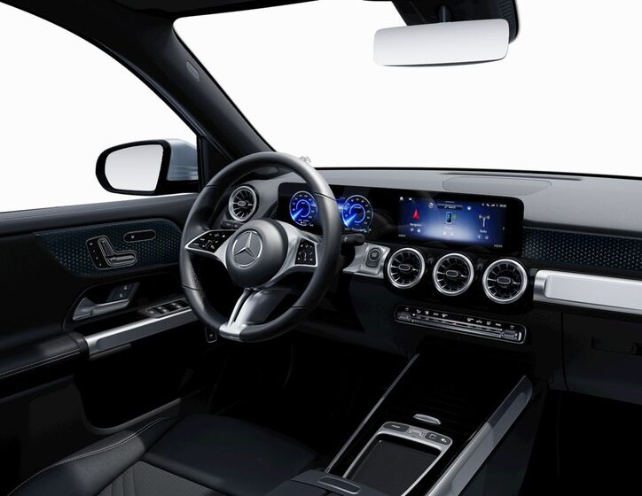 Mercedes-Benz EQB 7