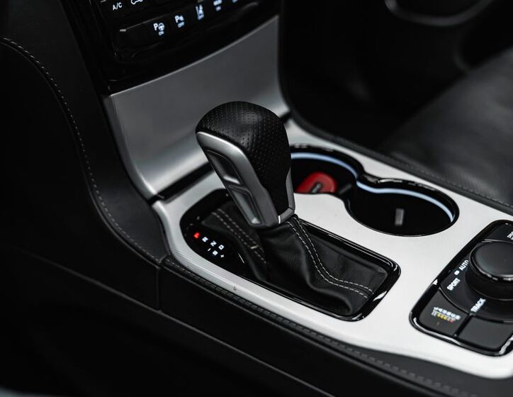 Jeep Grand Cherokee 16