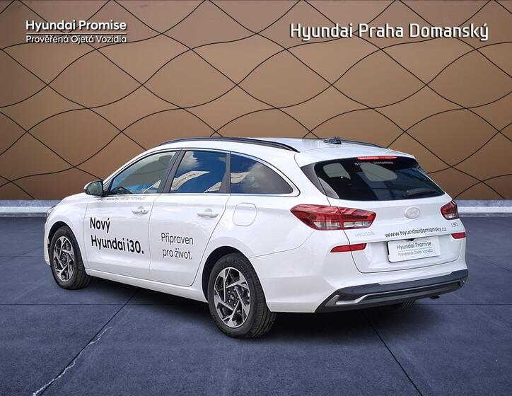 Hyundai i30 4