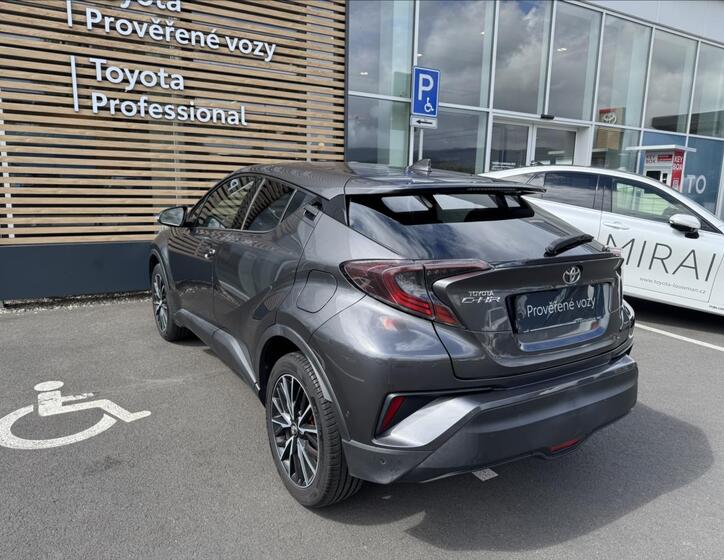 Toyota C-HR 17