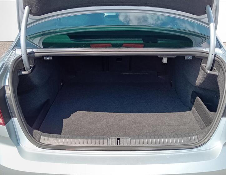 Volkswagen Passat 11