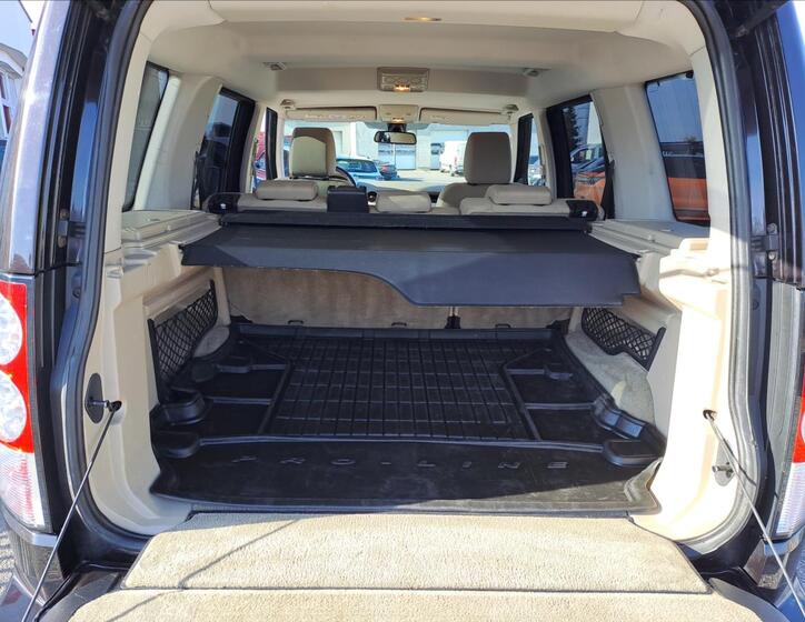 Land Rover Discovery 15