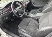 Škoda Superb 9