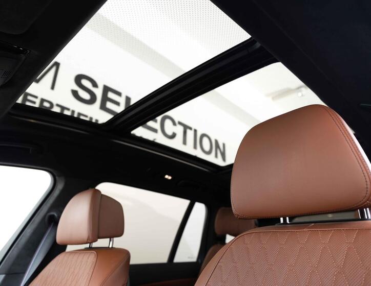 BMW X7 21