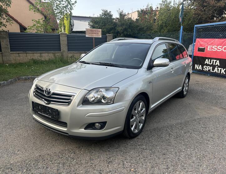 Toyota Avensis 1