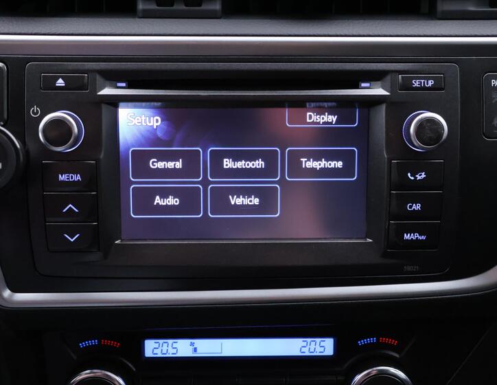 Toyota Auris 21