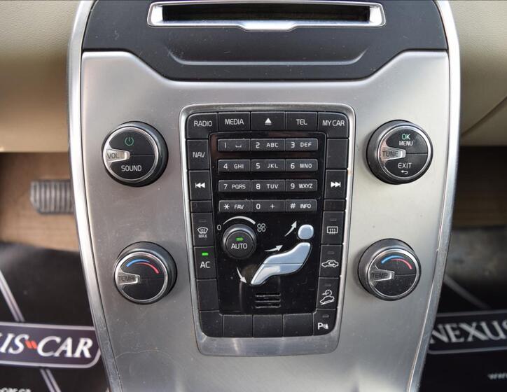 Volvo XC70 38