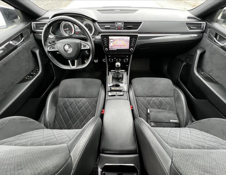 Škoda Superb 21