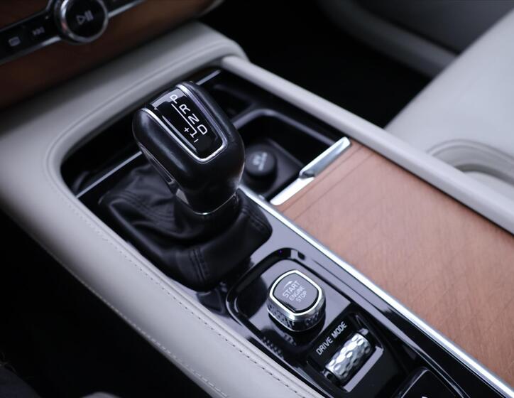 Volvo XC90 33