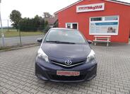Toyota Yaris 2