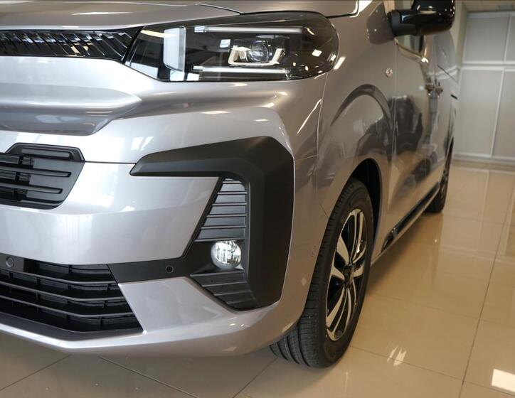 Citroën SpaceTourer 3